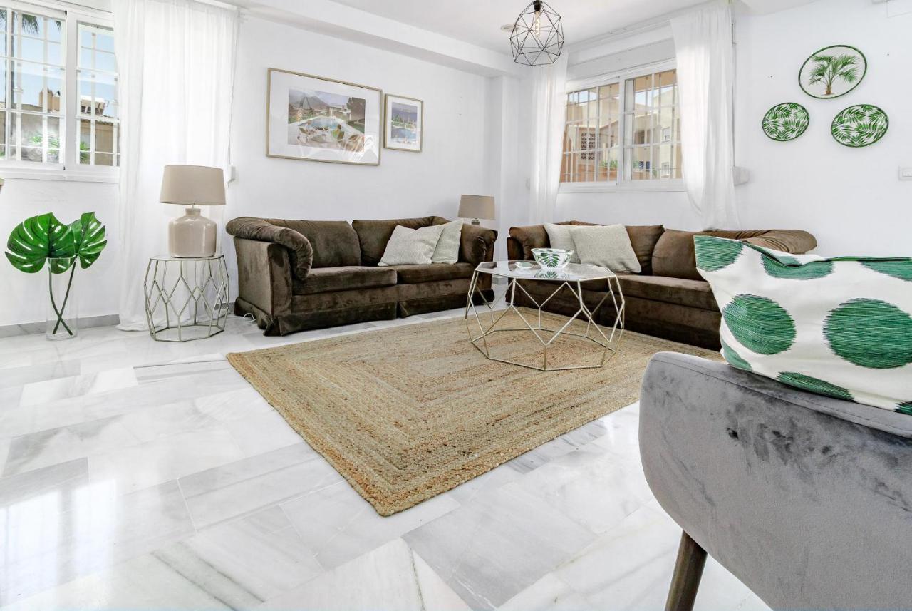 Gorgeous 2 Bedroom Townhouse In Marbella, Steps From An Incredible Hébergement de vacances