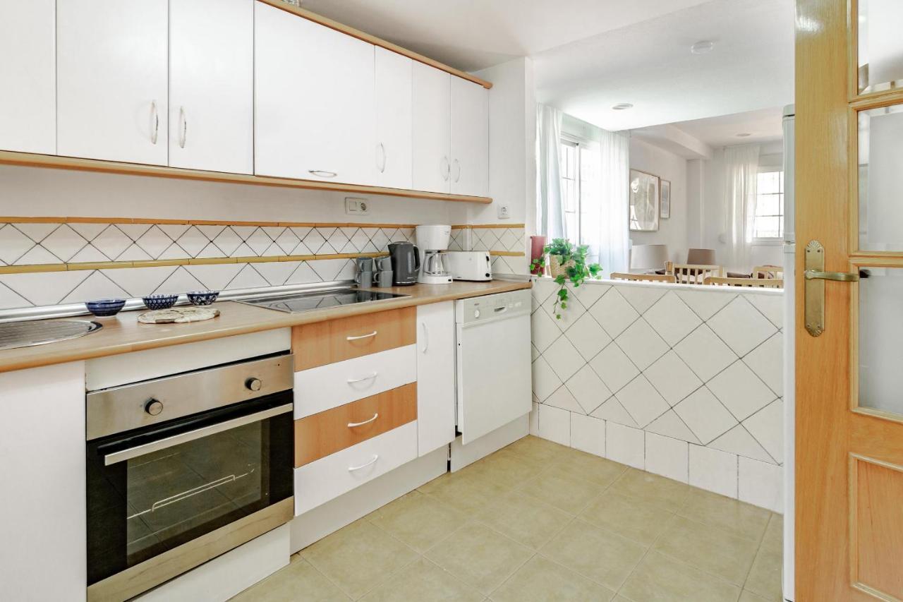 Gorgeous 2 Bedroom Townhouse In Marbella, Steps From An Incredible * Marbellac