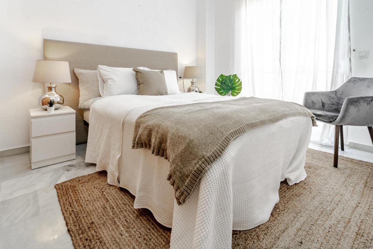 Gorgeous 2 Bedroom Townhouse In Marbella, Steps From An Incredible Hébergement de vacances